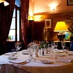 Hotel Aux Armes De France