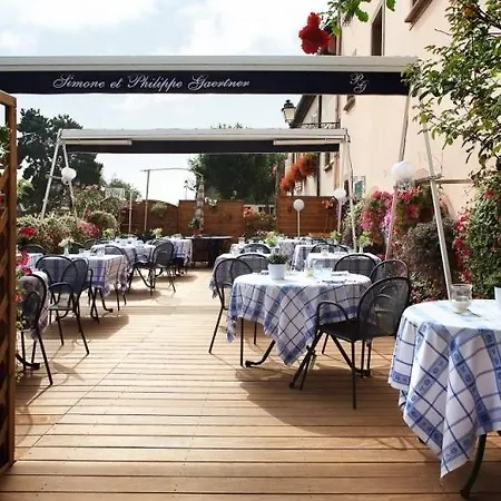 Aux Armes De France 2*